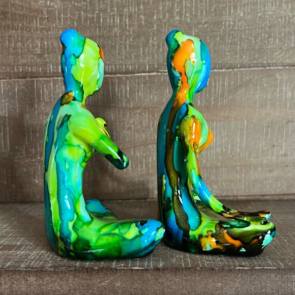 HANDCRAFTED Ceramic Painted Yoga Pose Figurines (Set of 2) - Picture 12 of 14